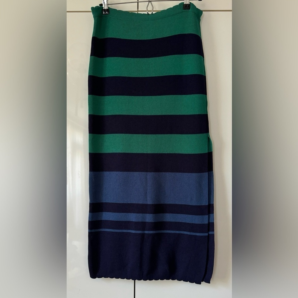 NWT Size M - By Anthropologie Knit Slim Midi Skirt (elastic waistband) - Picture 2 of 16